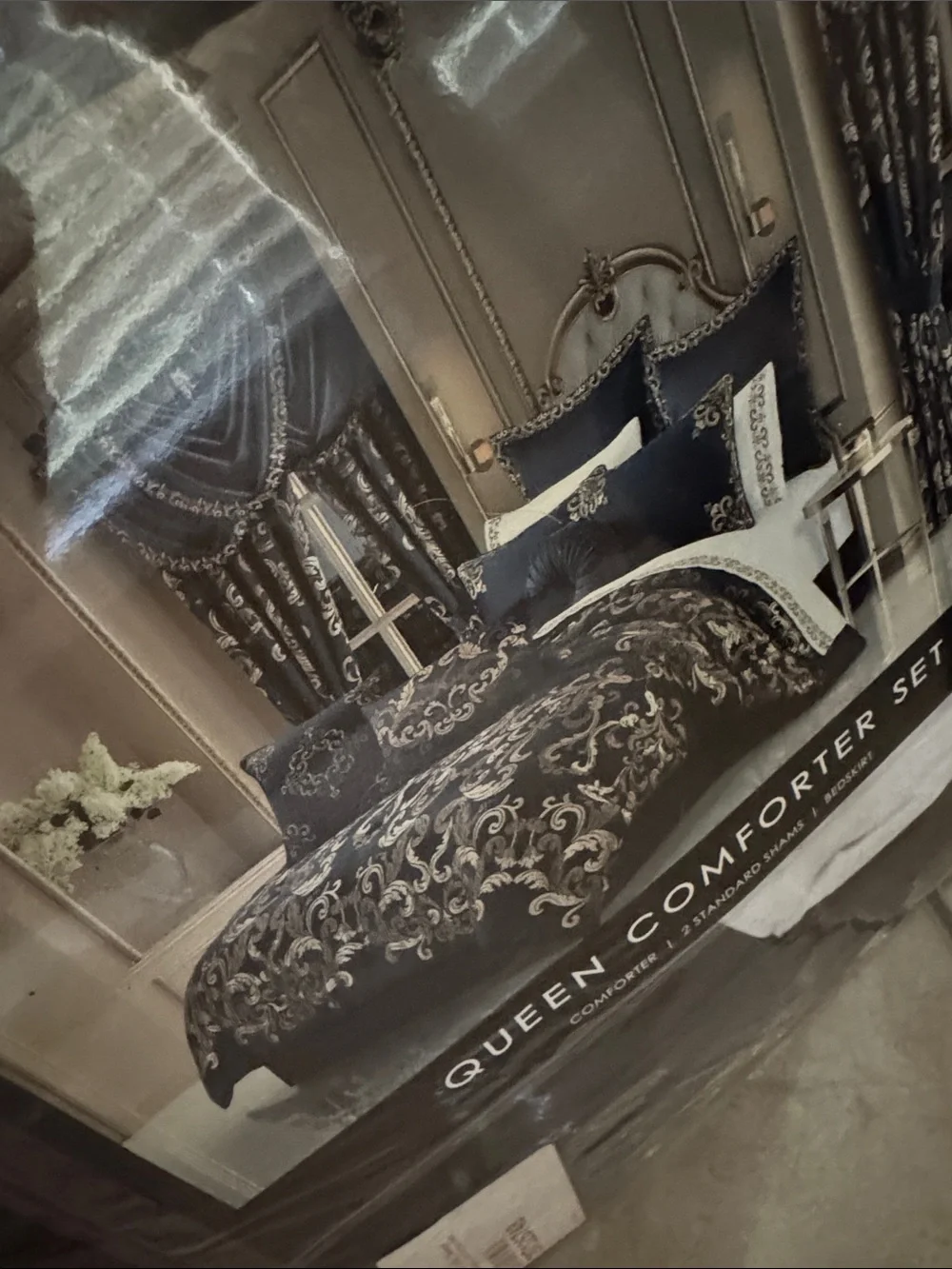 J.Queen New York elegant queen comforter set in navy blue with gold 😍